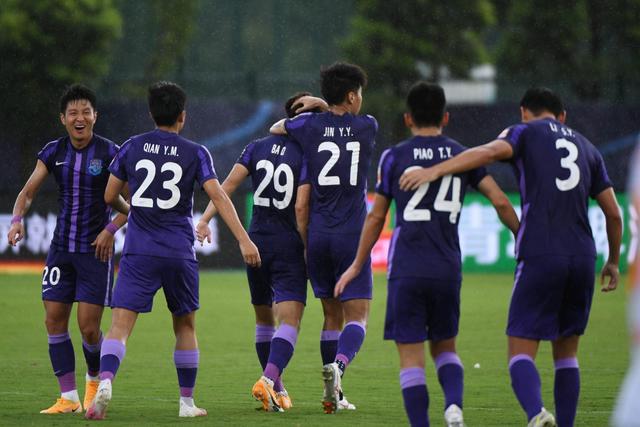 天空体育：阿莫林可能周日就带曼联对阵切尔西